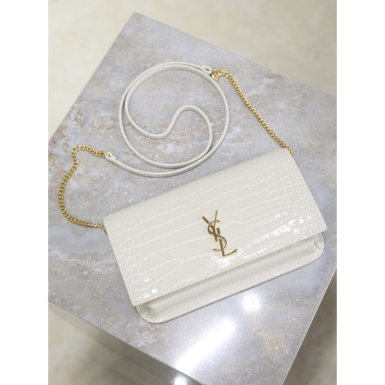 YSL Bags Top Quality
18x11x2cm YSL Bags Top Quality
18x11x2cm