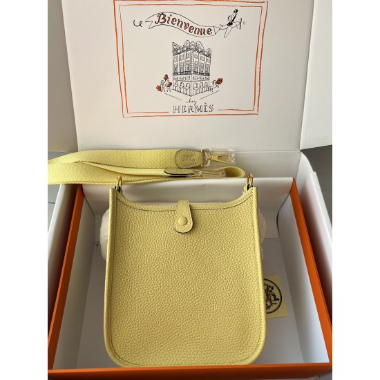 Hermes Bags Top Quality Evelyne 17cm
Hermes Bags Top Quality Evelyne 17cm