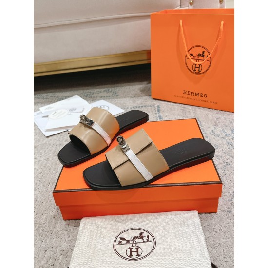 Hermes Shoes Top Quality
35-42 Hermes Shoes Top Quality
35-42