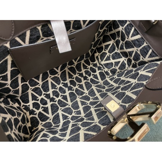Valentino Bags Top Quality
35/25/17cm Valentino Bags Top Quality
35/25/17cm