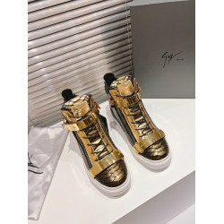CL Shoes Casual shoes

 Top Quality