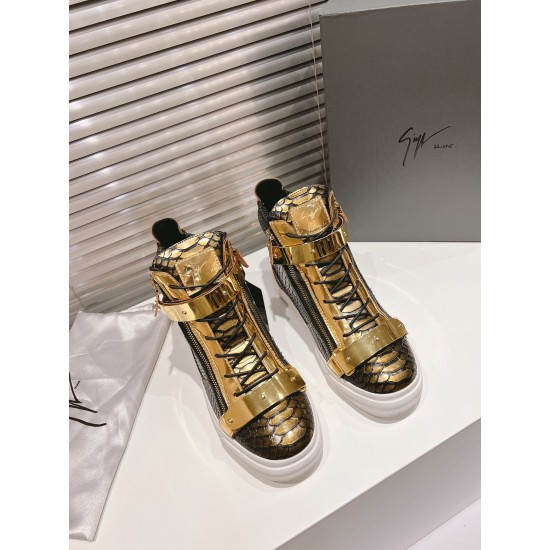 CL Shoes Casual shoes
Top Quality CL Shoes Casual shoes
Top Quality
