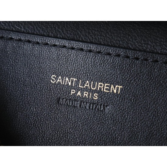 YSL Bags Top Quality
18×11×6.5 cm YSL Bags Top Quality
18×11×6.5 cm