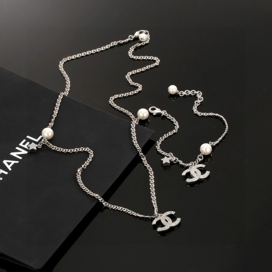 Chanel Jewelry Bracelet Chanel Jewelry Bracelet