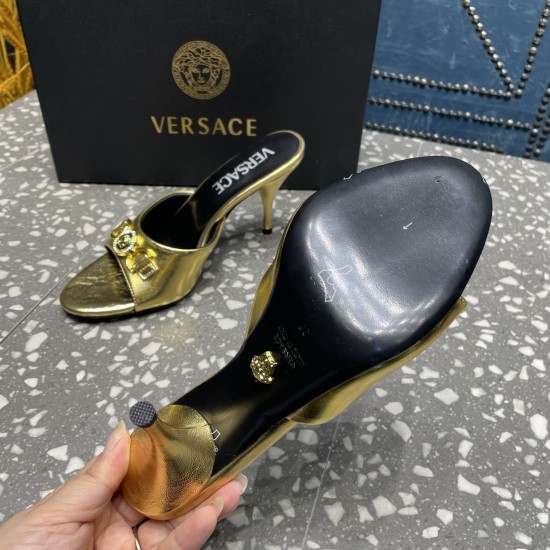 Versace Shoes Fashion shoes
Top Quality Versace Shoes Fashion shoes
Top Quality