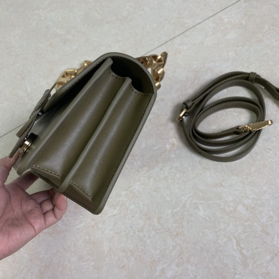 Pinko Bags Top Quality
21x13x6 Pinko Bags Top Quality
21x13x6