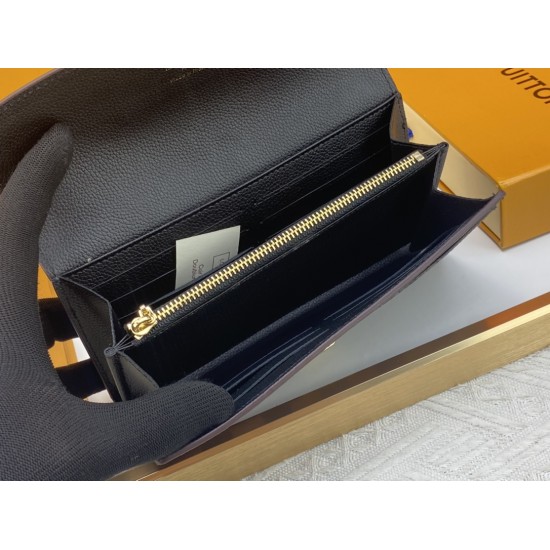 LV Bags High Quality Flip Wallet
LV Bags High Quality Flip Wallet