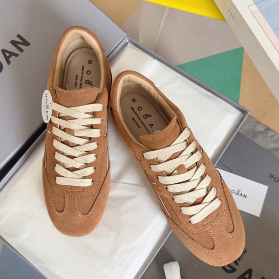Hogan Shoes Top Quality
35-45 men and women same Hogan Shoes Top Quality
35-45 men and women same
