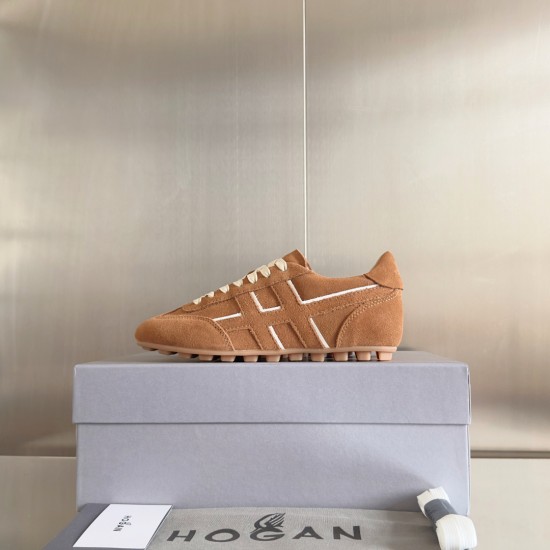 Hogan Shoes Top Quality
35-45 men and women same Hogan Shoes Top Quality
35-45 men and women same