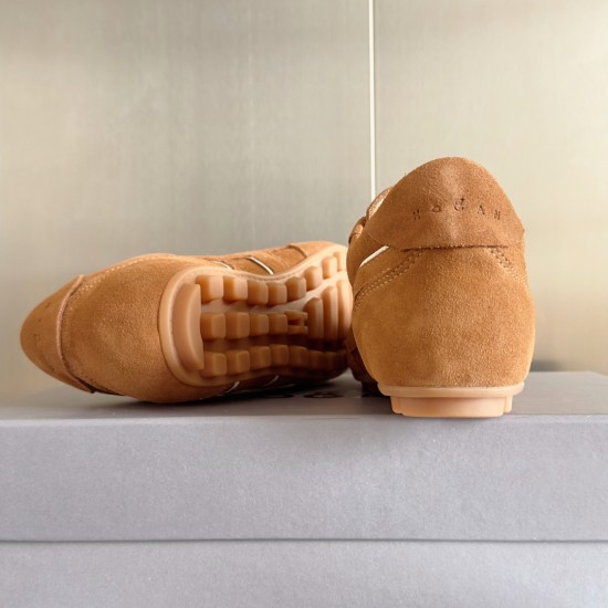 Hogan Shoes Top Quality
35-45 men and women same Hogan Shoes Top Quality
35-45 men and women same