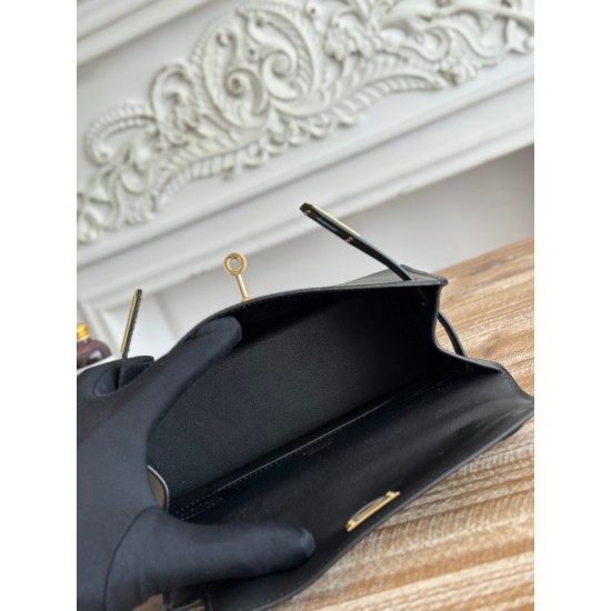 Hermes Bags Top Quality kelly
18cm Hermes Bags Top Quality kelly
18cm