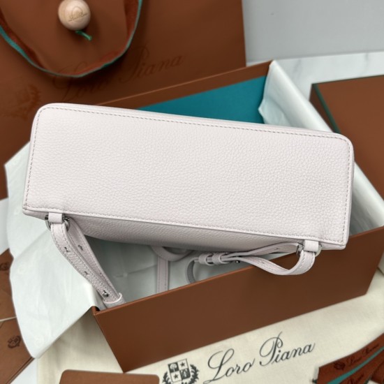 LP Bags Top Quality Size: 23 × 8 × 22cm LP Bags Top Quality Size: 23 × 8 × 22cm