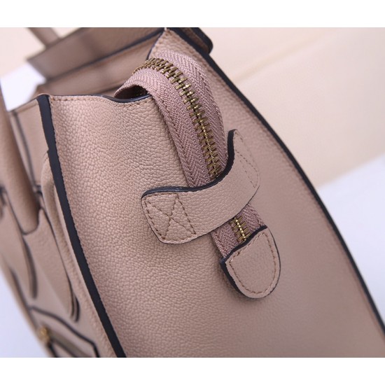 Celine Bags Top Quality 
Small size 20 * 20 * 8cm
Medium size 26 * 26 * 13cm
Large size 30 * 30 * 15cm