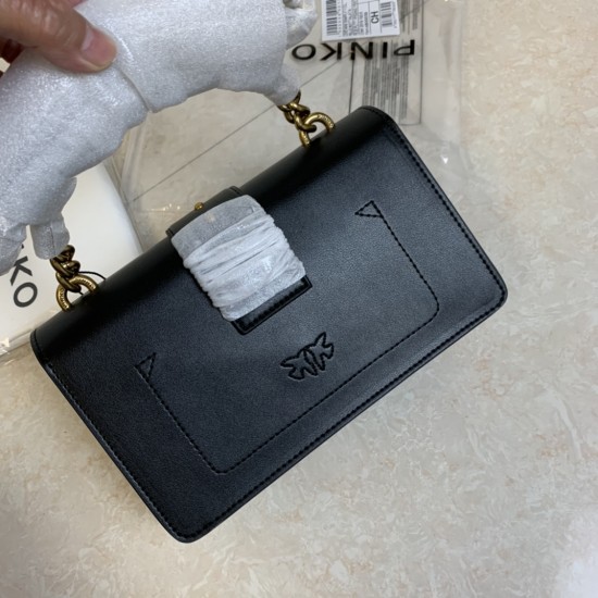 Pinko Bags Top Quality
21x13x6 Pinko Bags Top Quality
21x13x6