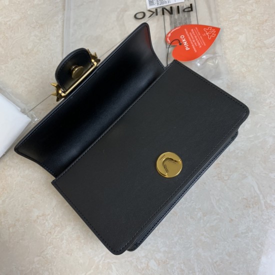 Pinko Bags Top Quality
21x13x6 Pinko Bags Top Quality
21x13x6