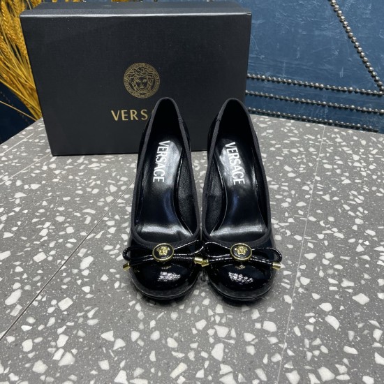 Versace Shoes Fashion shoes
Top Quality Versace Shoes Fashion shoes
Top Quality