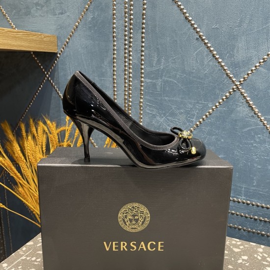 Versace Shoes Fashion shoes
Top Quality Versace Shoes Fashion shoes
Top Quality