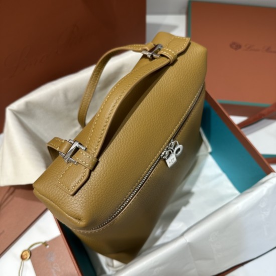 LP Bags Top Quality Size: 23 × 8 × 22cm LP Bags Top Quality Size: 23 × 8 × 22cm