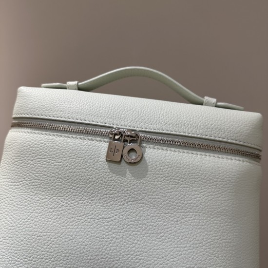LP Bags Top Quality Size: 23 × 8 × 22cm LP Bags Top Quality Size: 23 × 8 × 22cm
