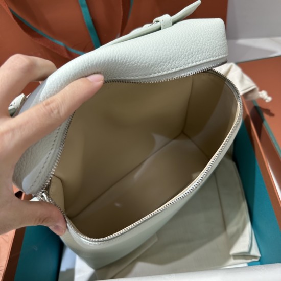 LP Bags Top Quality Size: 23 × 8 × 22cm LP Bags Top Quality Size: 23 × 8 × 22cm