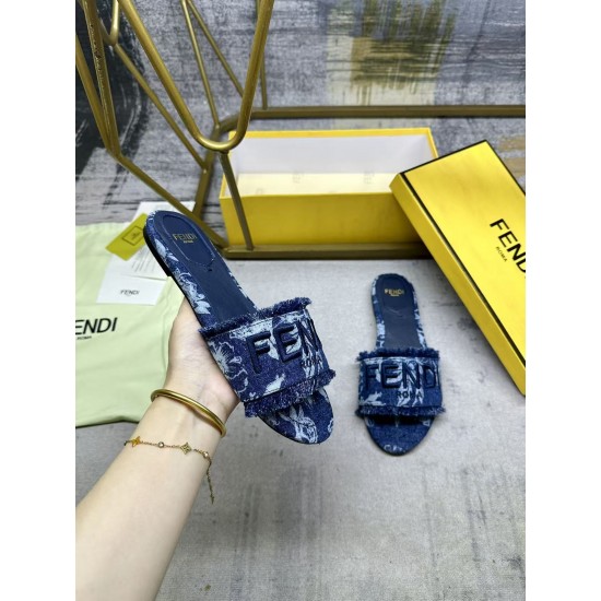 Fendi Shoes Top Quality
35-42 Fendi Shoes Top Quality
35-42