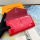 LV Bags High Quality Flip Wallet
LV Bags High Quality Flip Wallet