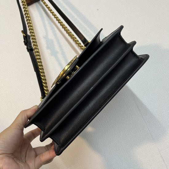 Pinko Bags Top Quality
21x13x6 Pinko Bags Top Quality
21x13x6