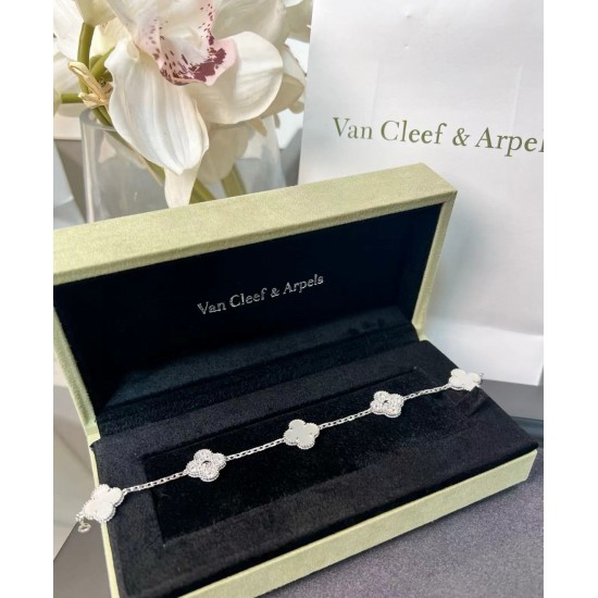 Van Cleef Jewelry Bracelet Van Cleef Jewelry Bracelet