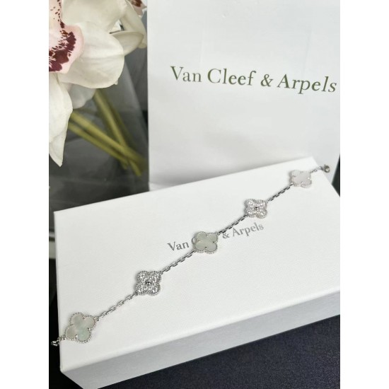 Van Cleef Jewelry Bracelet Van Cleef Jewelry Bracelet