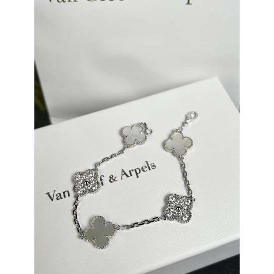 Van Cleef Jewelry Bracelet Van Cleef Jewelry Bracelet