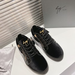 CL Shoes Casual shoes

 Top Quality
