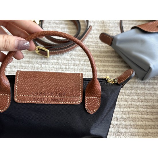 longchamp Bags Top Quality size:17*10cm longchamp Bags Top Quality size:17*10cm