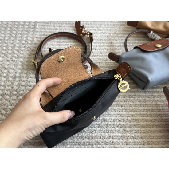 longchamp Bags Top Quality size:17*10cm longchamp Bags Top Quality size:17*10cm