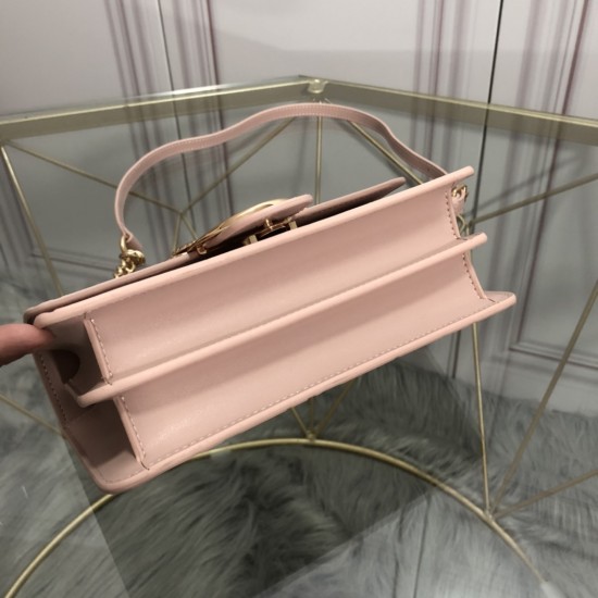 Pinko Bags Top Quality
21x13x6 Pinko Bags Top Quality
21x13x6