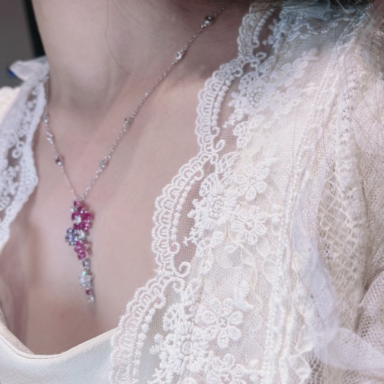Van Cleef Jewelry Necklace