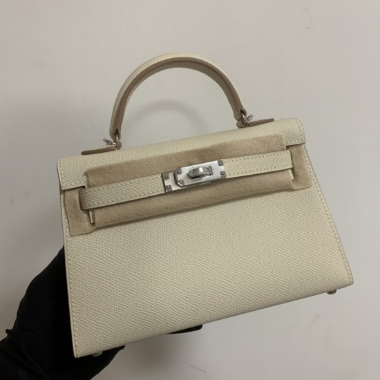 Hermes Bags Top Quality Minikelly 二代
19cm $220 Hermes Bags Top Quality Minikelly 二代
19cm $220