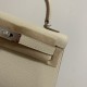 Hermes Bags Top Quality Minikelly 二代
19cm $220 Hermes Bags Top Quality Minikelly 二代
19cm $220