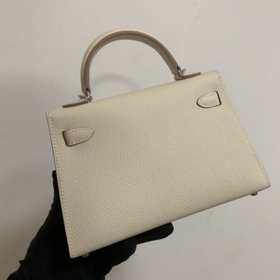 Hermes Bags Top Quality Minikelly 二代
19cm $220 Hermes Bags Top Quality Minikelly 二代
19cm $220