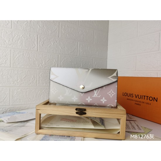 LV Bags High Quality Flip Wallet
