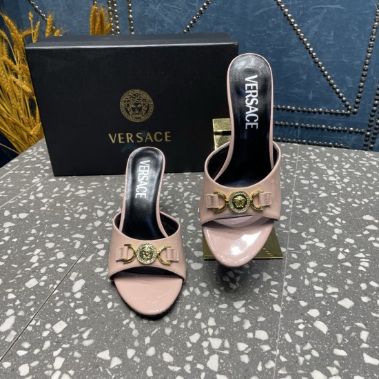 Versace Shoes Fashion shoes
Top Quality Versace Shoes Fashion shoes
Top Quality