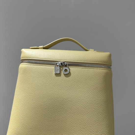 LP Bags Top Quality Size: 23 × 8 × 22cm LP Bags Top Quality Size: 23 × 8 × 22cm