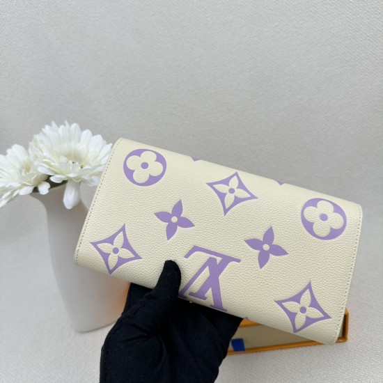 LV Bags High Quality Flip Wallet
