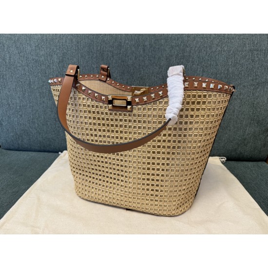 Valentino Bags Top Quality
35/25/17cm Valentino Bags Top Quality
35/25/17cm