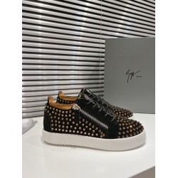 CL Shoes Casual shoes

 Top Quality