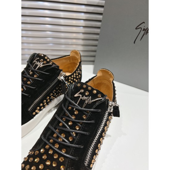 CL Shoes Casual shoes
Top Quality CL Shoes Casual shoes
Top Quality