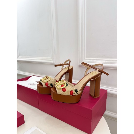 Valentino Shoes Top Quality Valentino Shoes Top Quality