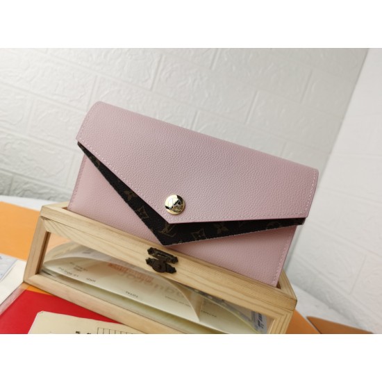 LV Bags High Quality Flip Wallet
LV Bags High Quality Flip Wallet