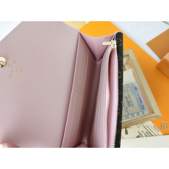 LV Bags High Quality Flip Wallet
LV Bags High Quality Flip Wallet