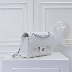 Chanel 1112
