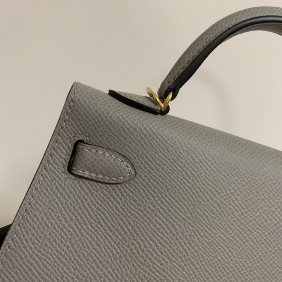 Hermes Bags Top Quality Minikelly 二代
19cm $220 Hermes Bags Top Quality Minikelly 二代
19cm $220